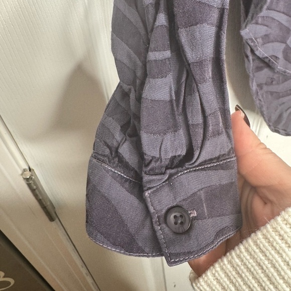 CLOTH AND STONE FOR ANTHROPOLOGIE Blue Button Down Zebra Striped Blouse Size S - Picture 5 of 5